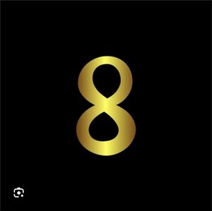 Gold Number 8 Graphic